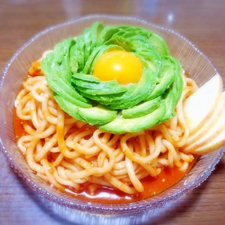 和えるだけ超簡単♪ アボカドビビン麺☆